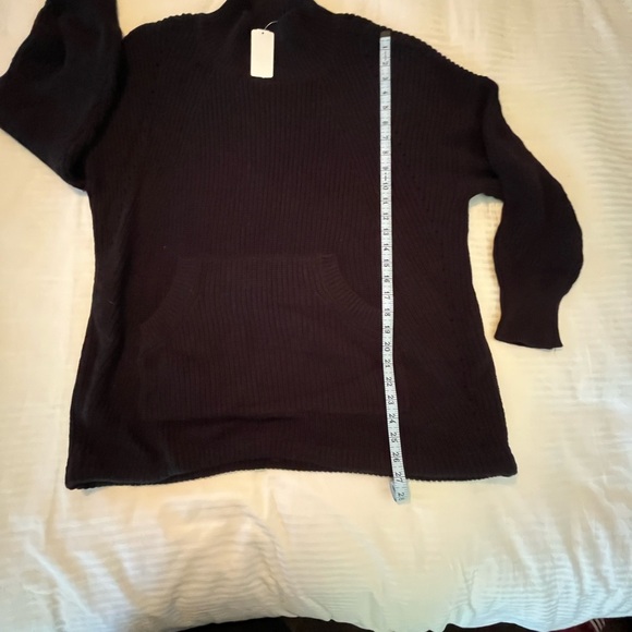 RDI Sweater - Picture 2 of 8